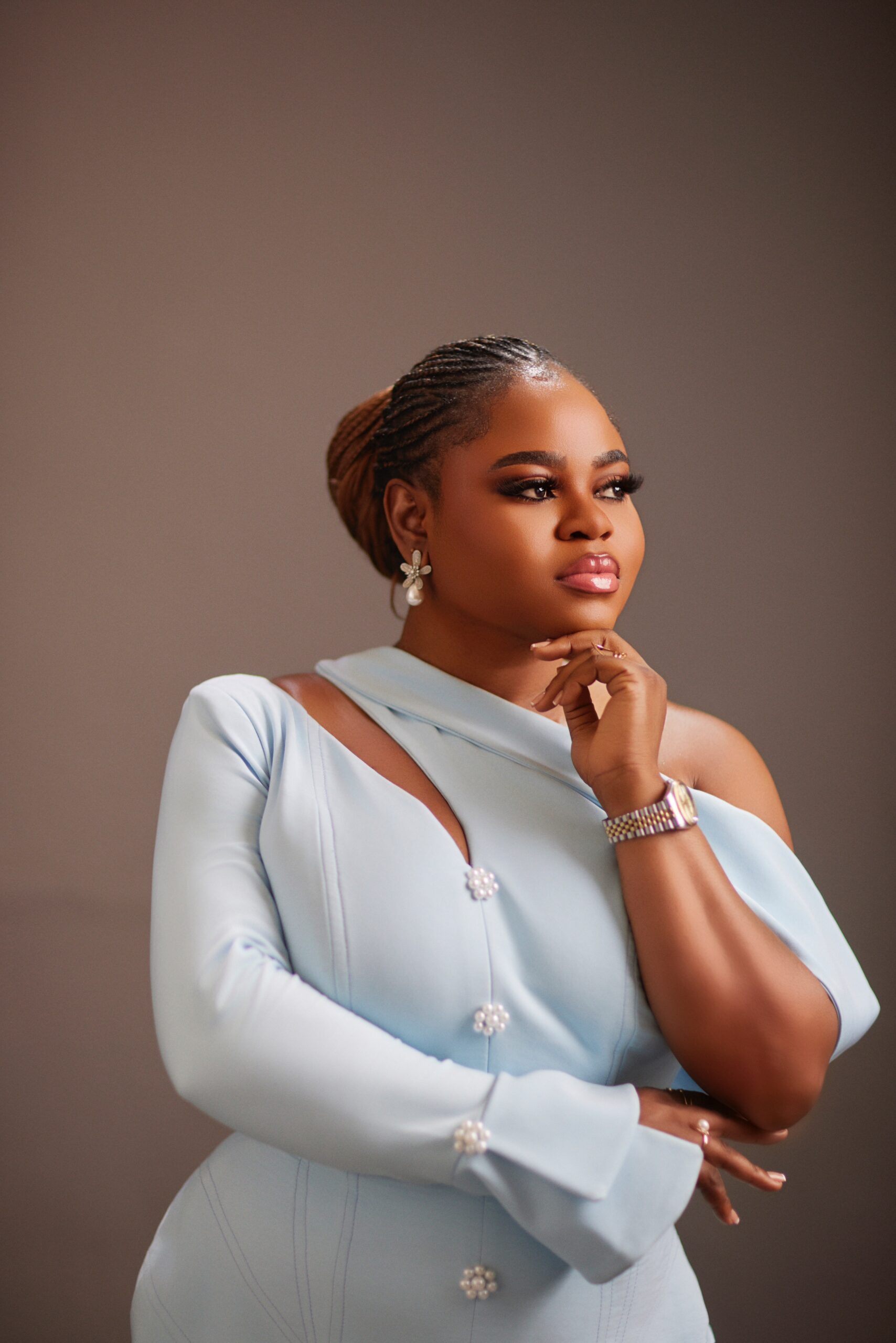 Facetune_08-03-2025-12-16-04